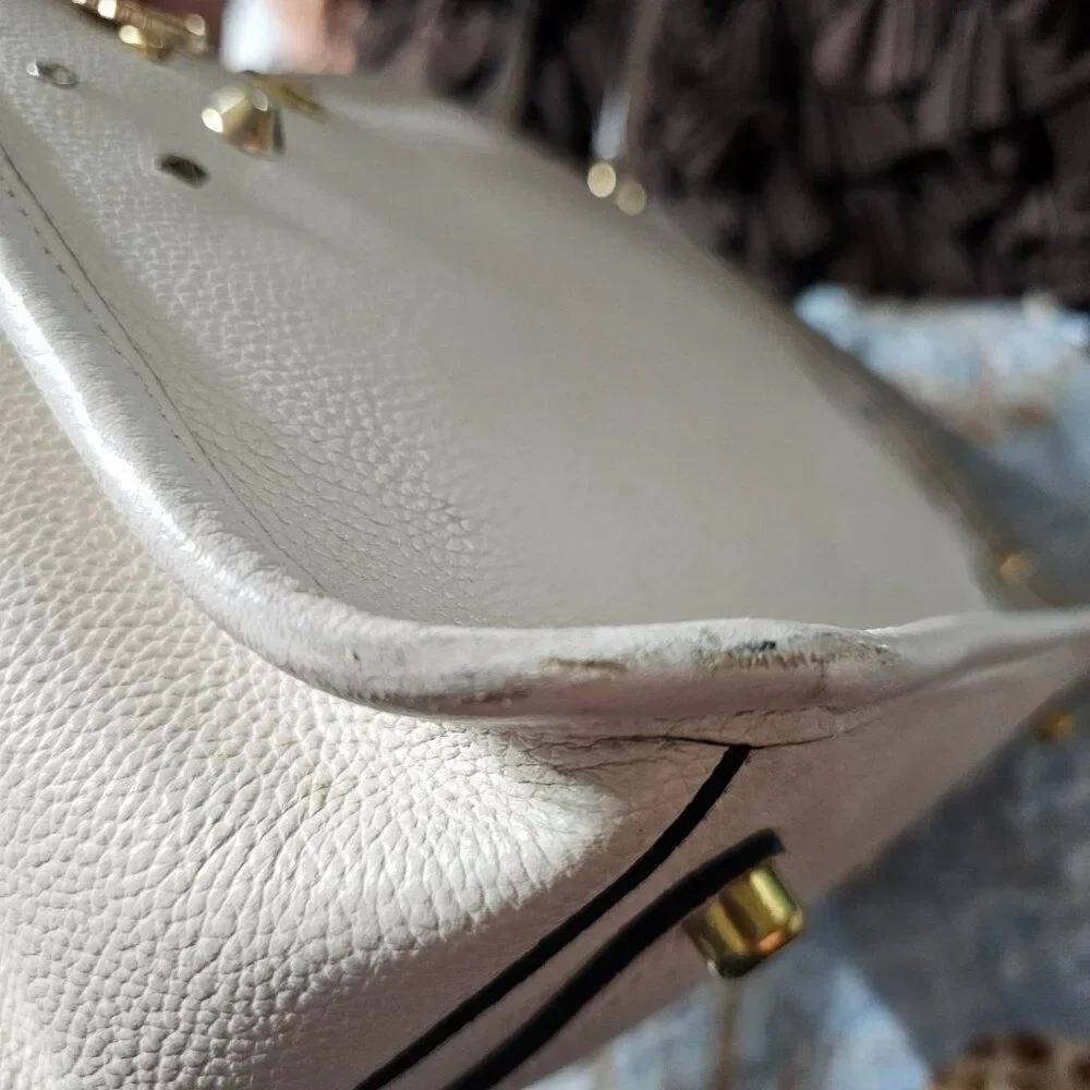 Coach Tyler Carryall With Pins Tote Puse Shoulder bag In Chalk Pebbled Leather